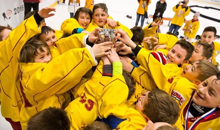 Na Orange Mini hokej tour Dukla bronzová